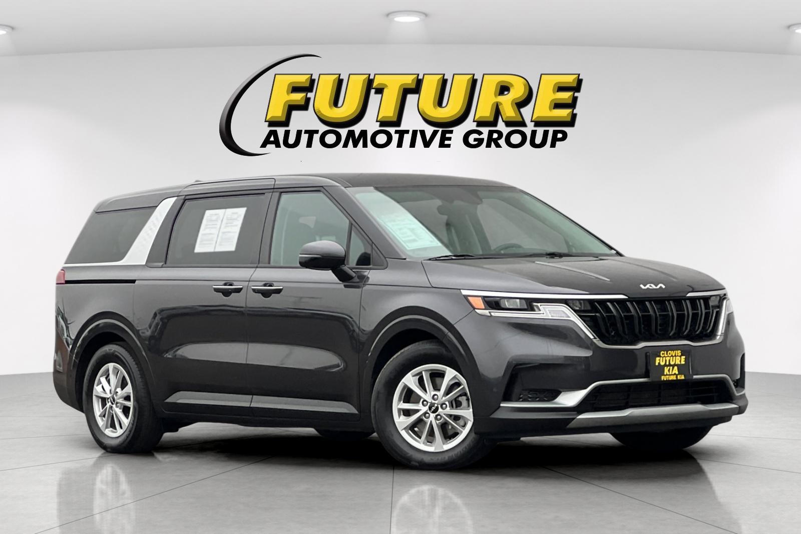 2024 Kia Carnival LX