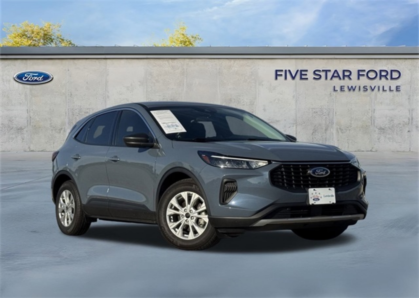 2024 Ford Escape Active's photo