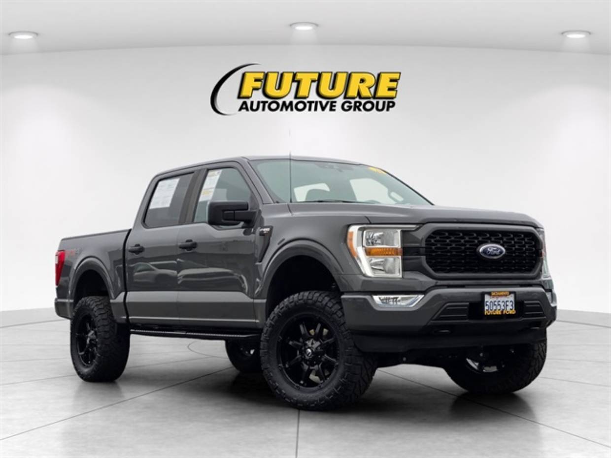 2021 Ford F-150 XL's photo