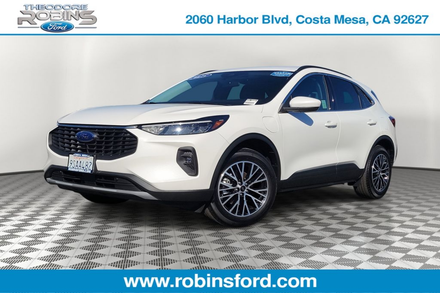 2025 Ford Escape PHEV's photo