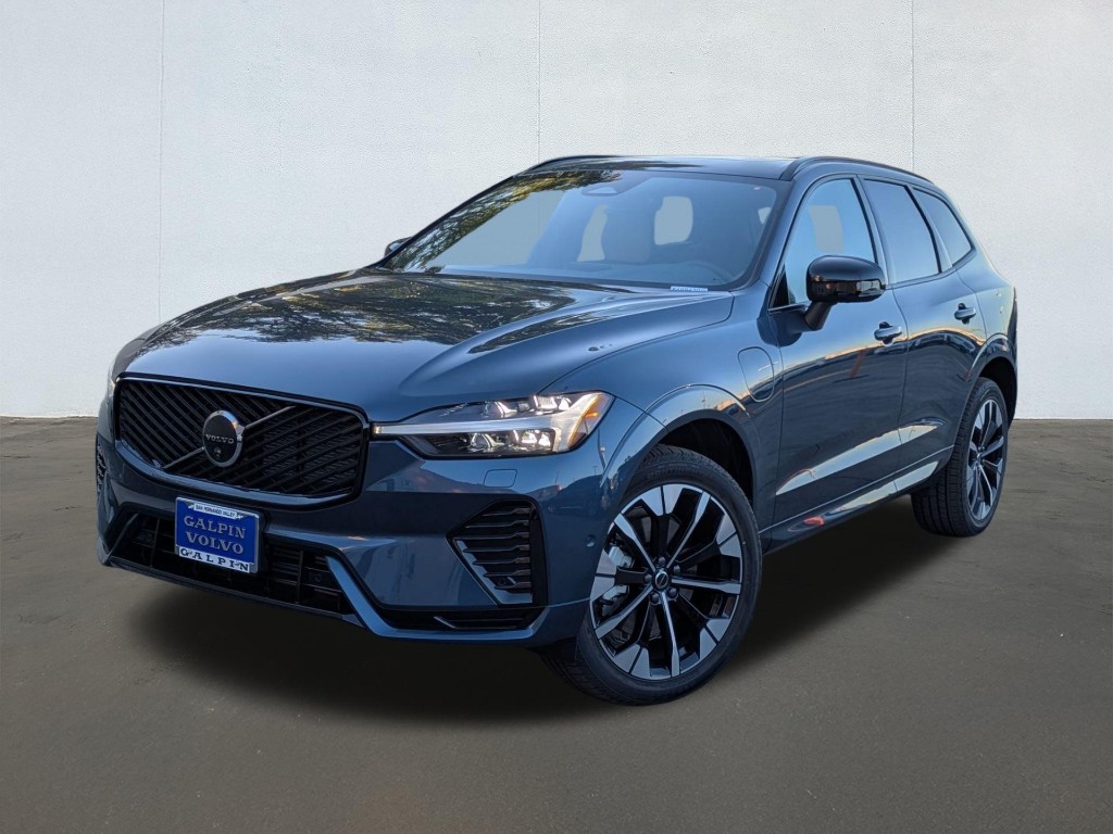 2026 Volvo XC60 Plug-In Hybrid T8 Plus