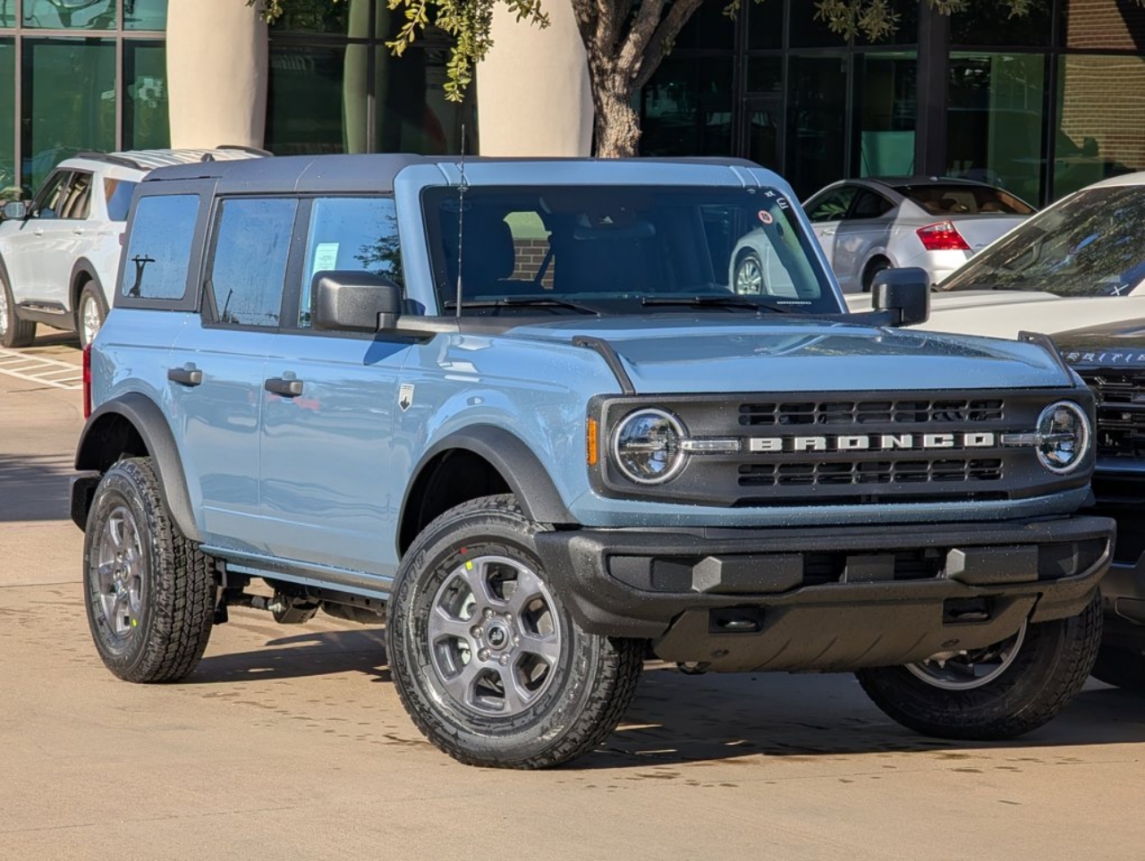 2025 Ford Bronco 4-Door Big Bend's photo