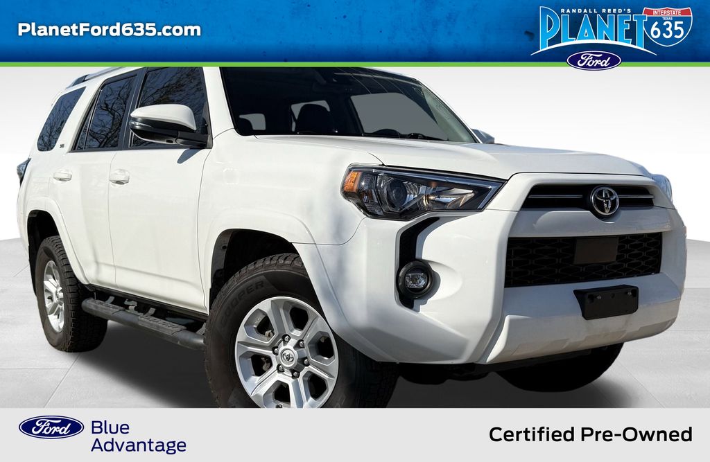 2021 Toyota 4Runner SR5 Premium's photo