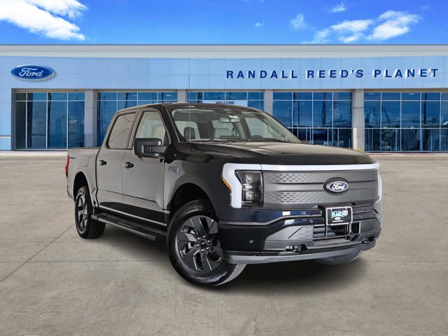 2025 Ford F-150 Lightning Flash's photo