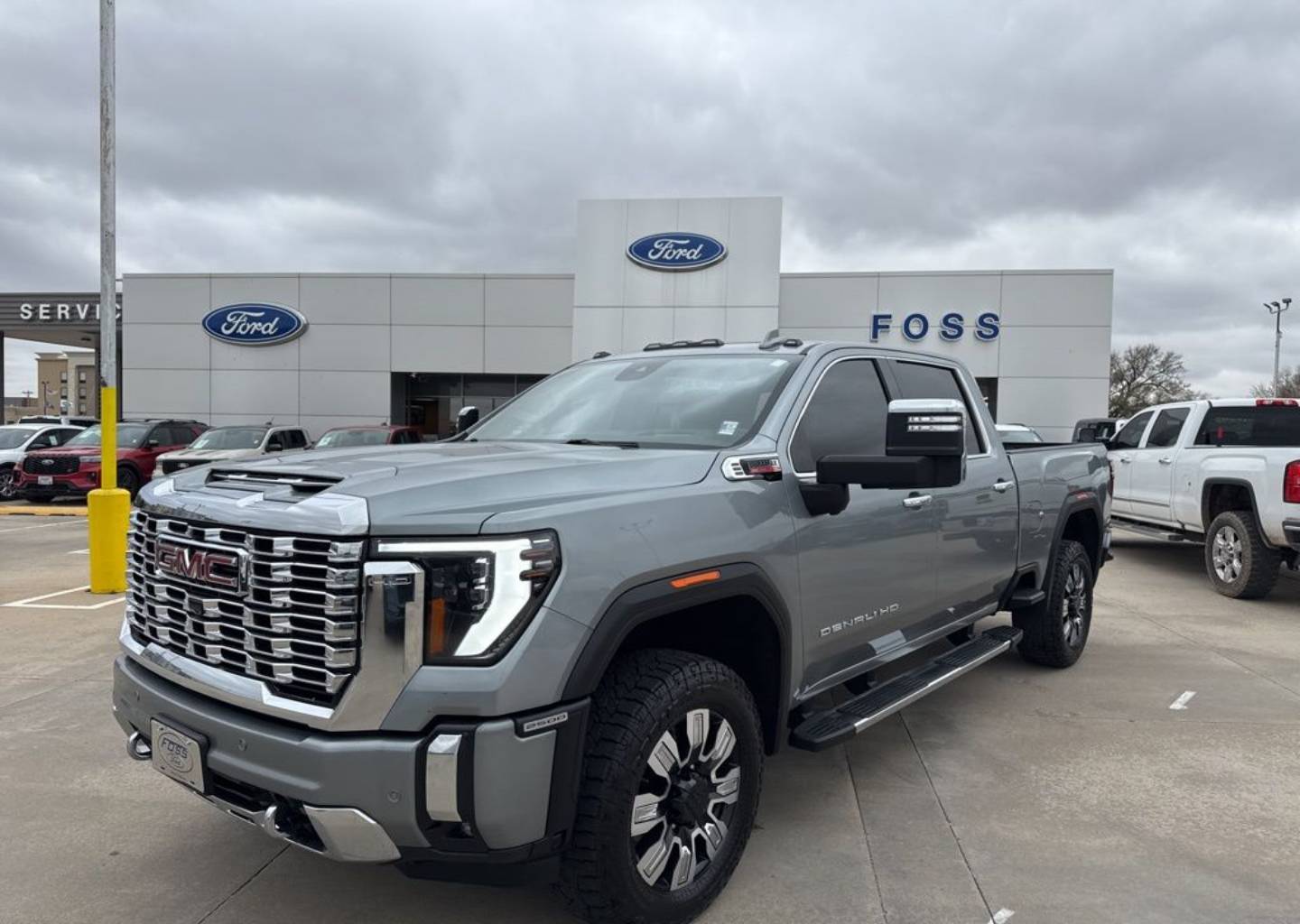 2024 GMC Sierra 2500HD Denali's photo
