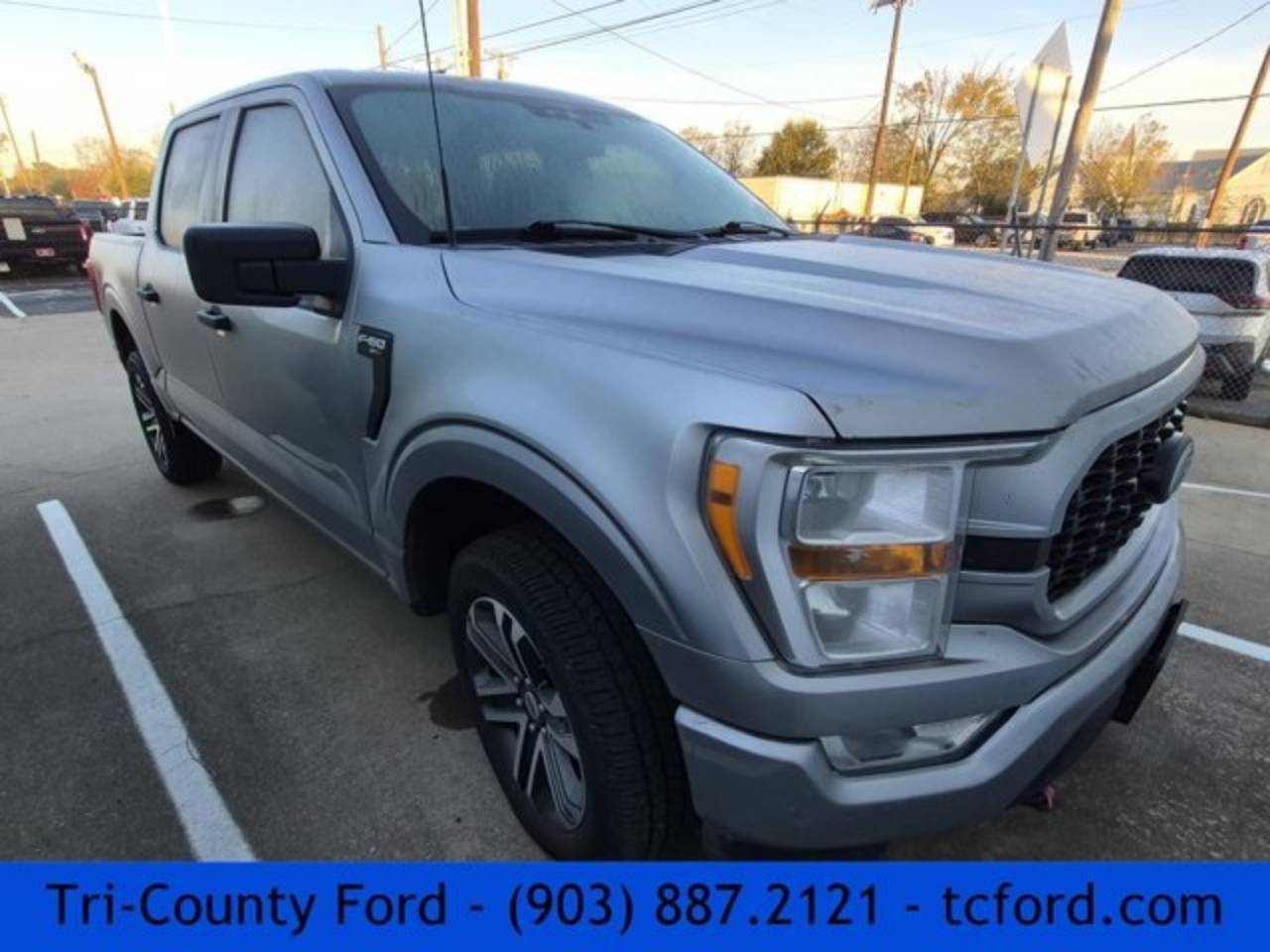 2021 Ford F-150 XL's photo