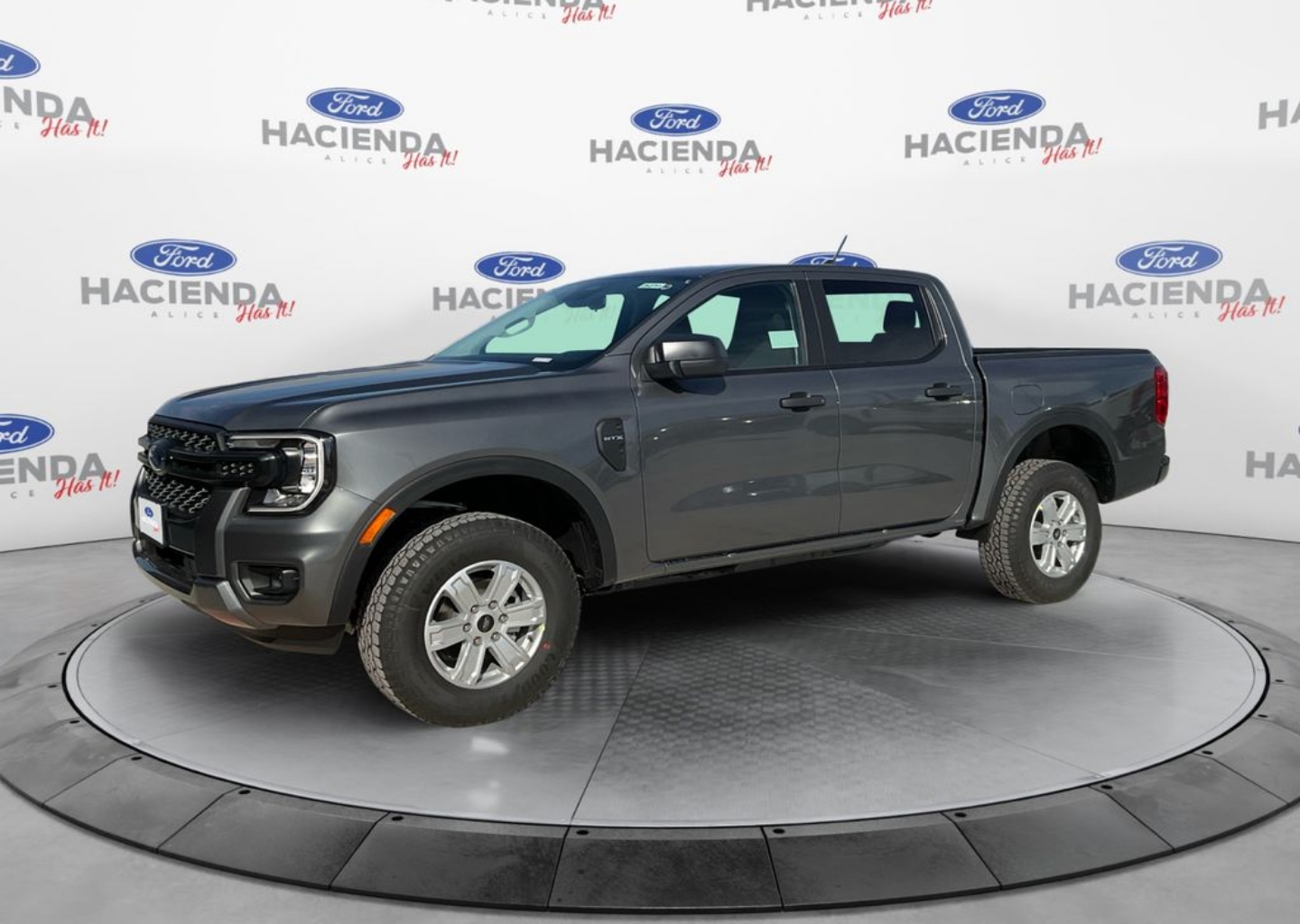 2025 Ford Ranger XL's photo