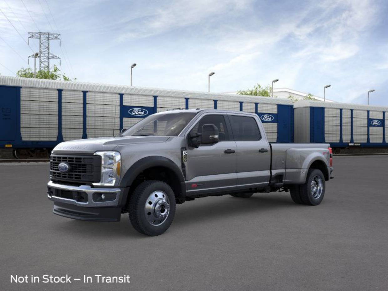 2026 Ford F-450 Super Duty XL's photo