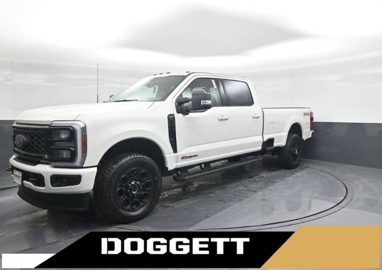 2026 Ford Super Duty F-350 SRW LARIAT