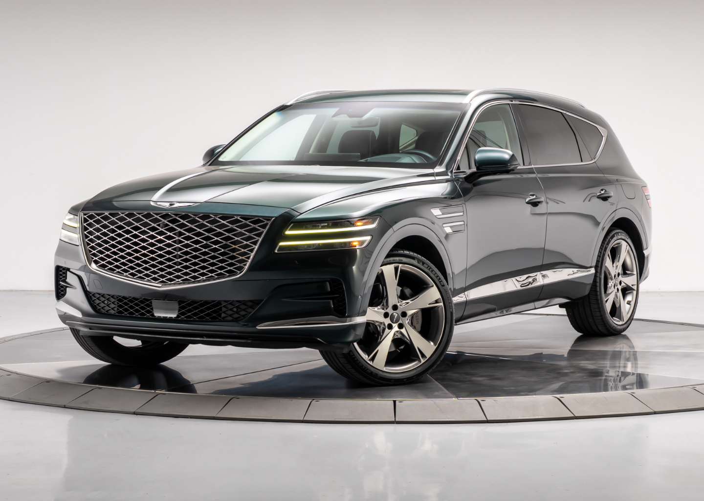 2023 GENESIS GV80's photo