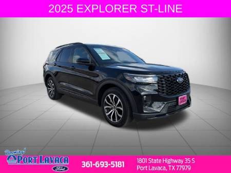 2025 Ford Explorer ST-Line