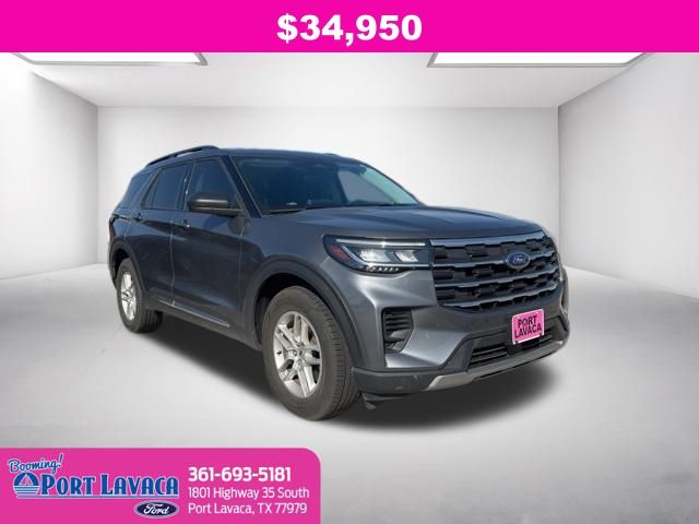 2025 Ford Explorer Active's photo