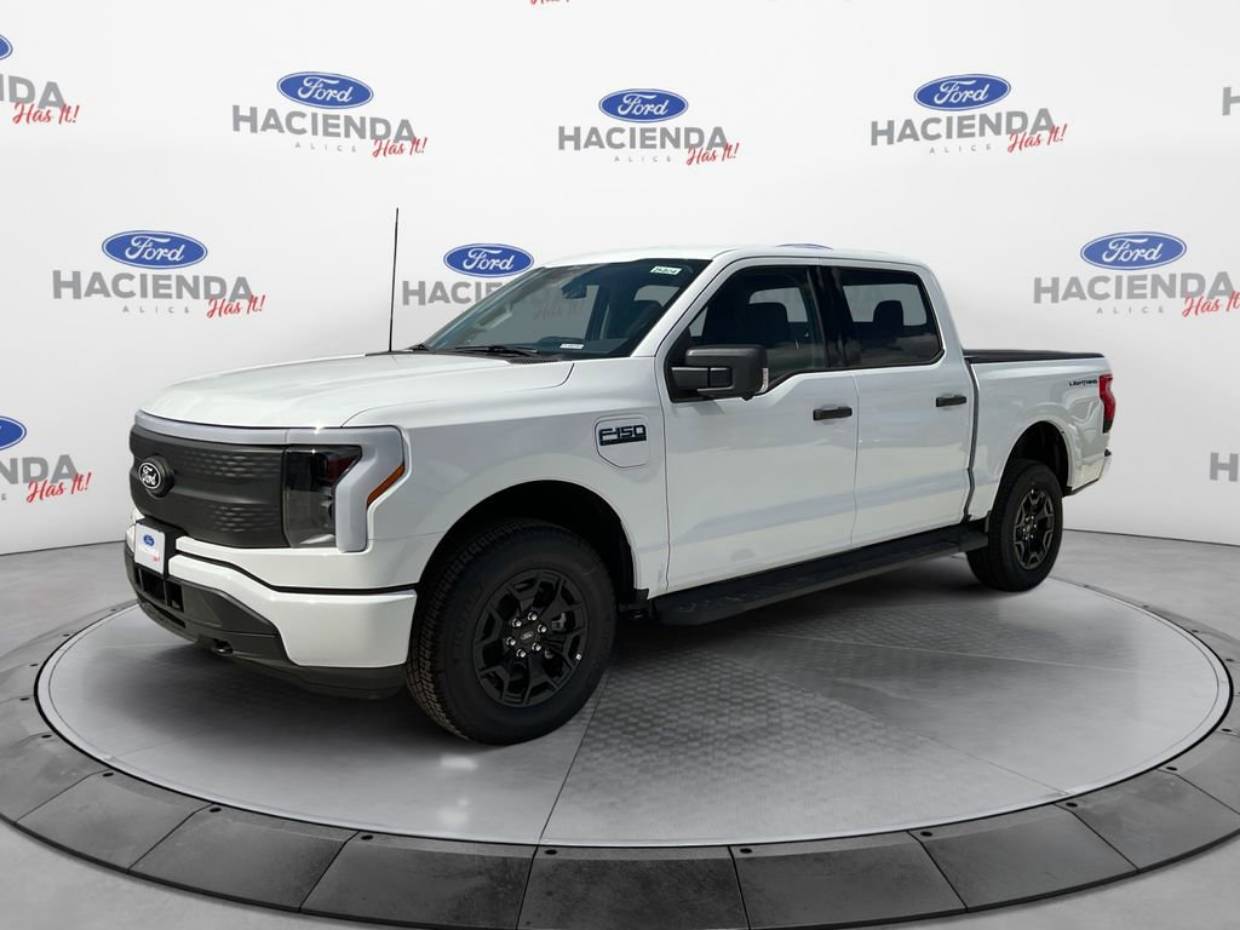 2025 Ford F-150 Lightning XLT's photo