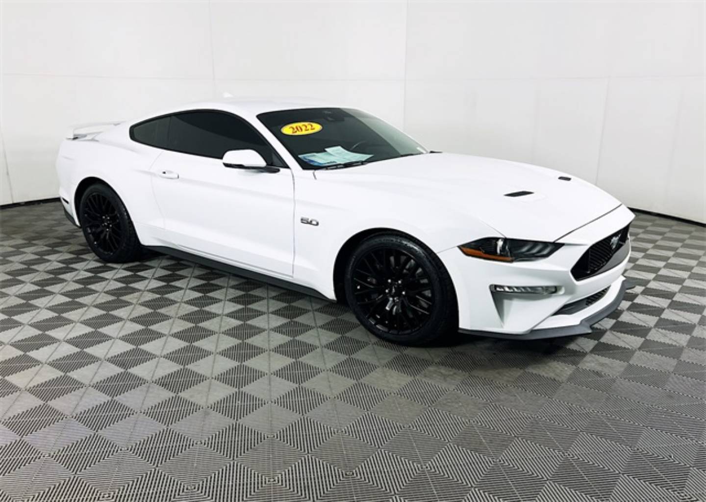 2022 Ford Mustang GT Premium's photo