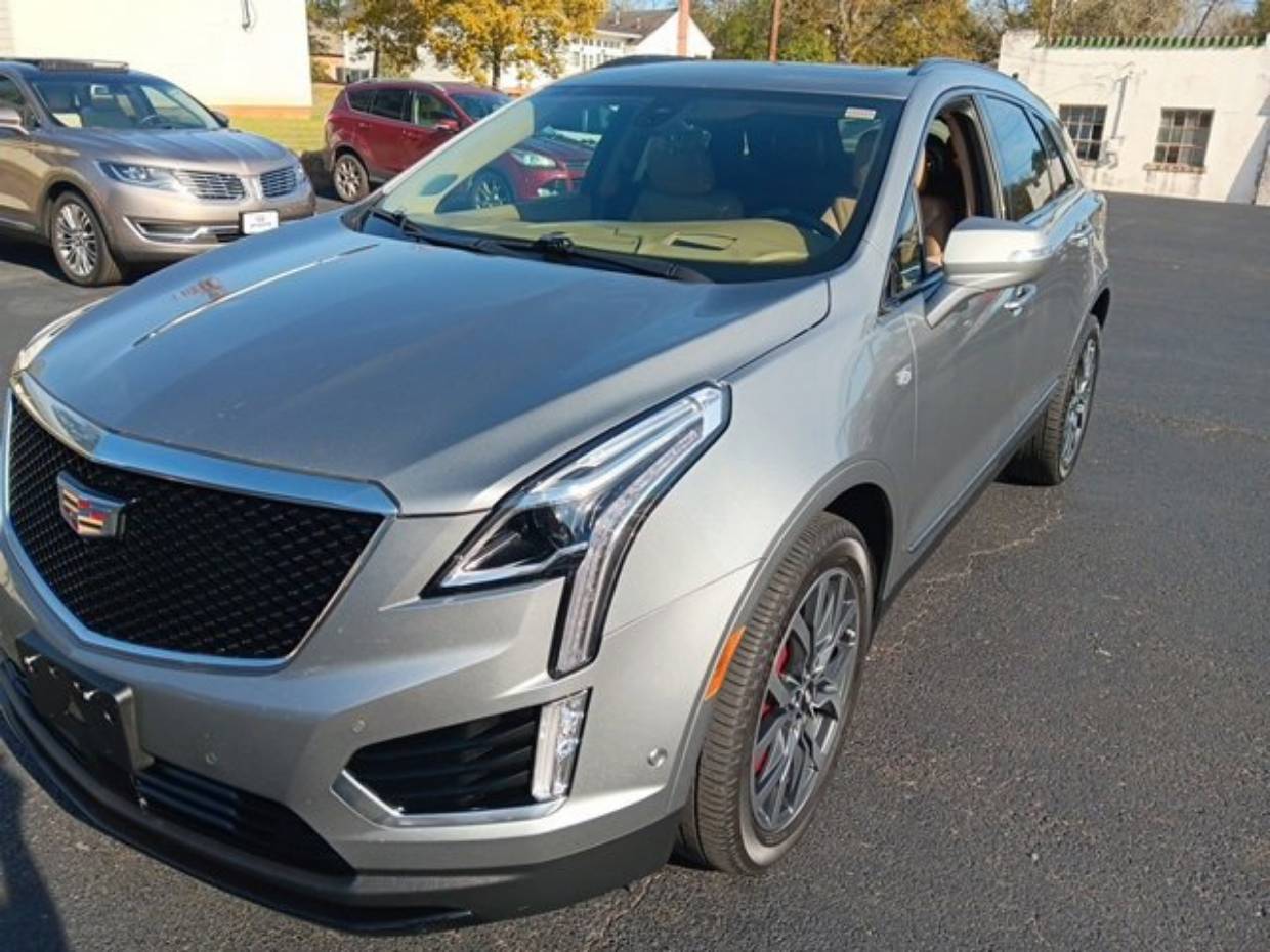 2023 Cadillac XT5 Sport's photo