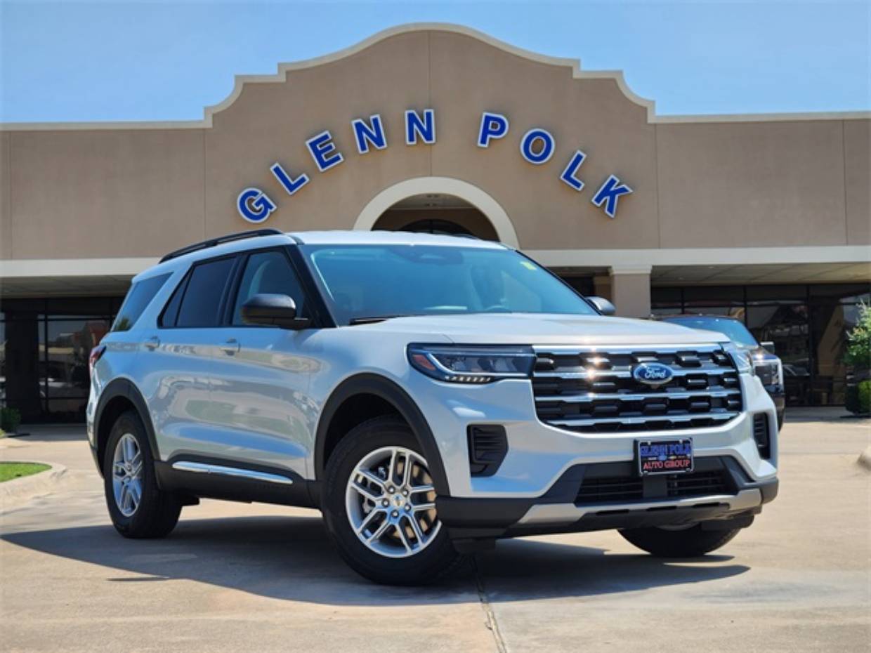 2025 Ford Explorer Active's photo