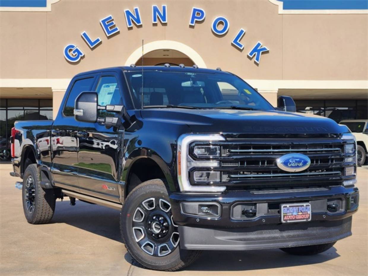 2026 Ford F-250 Super Duty Platinum's photo