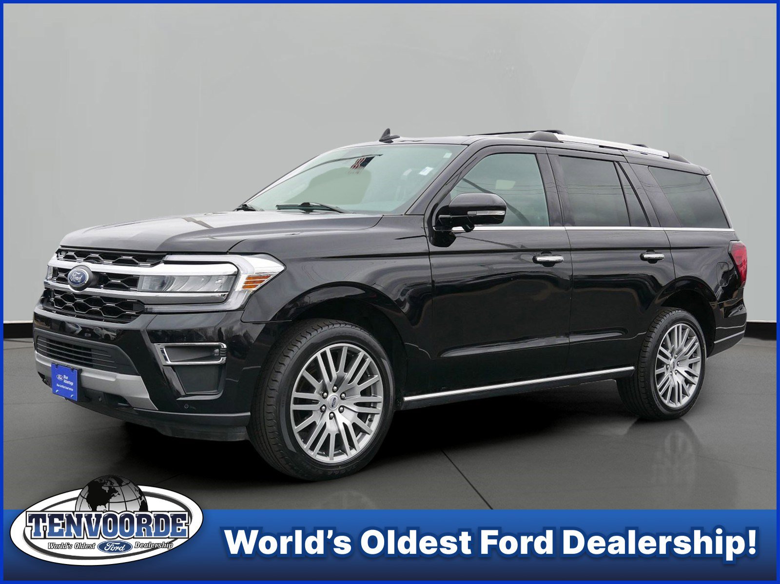 2023 Ford Expedition Limited's photo