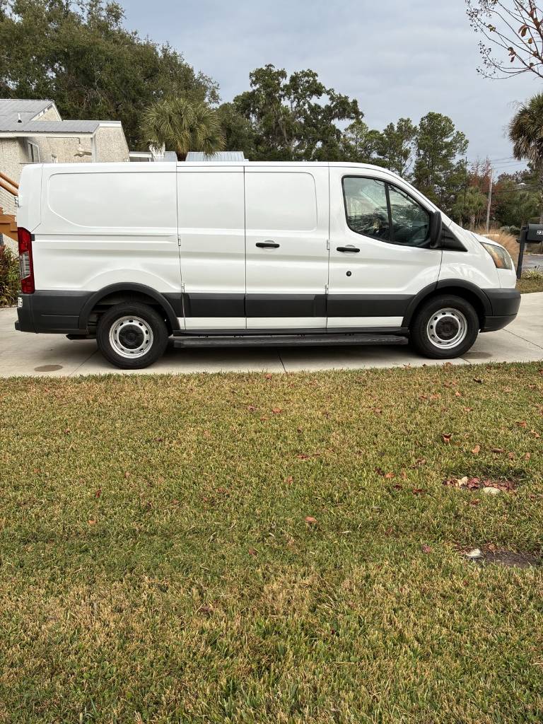 2017 Ford Transit-150 Base