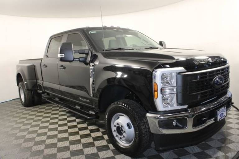 2026 Ford Super Duty F-350 DRW XL