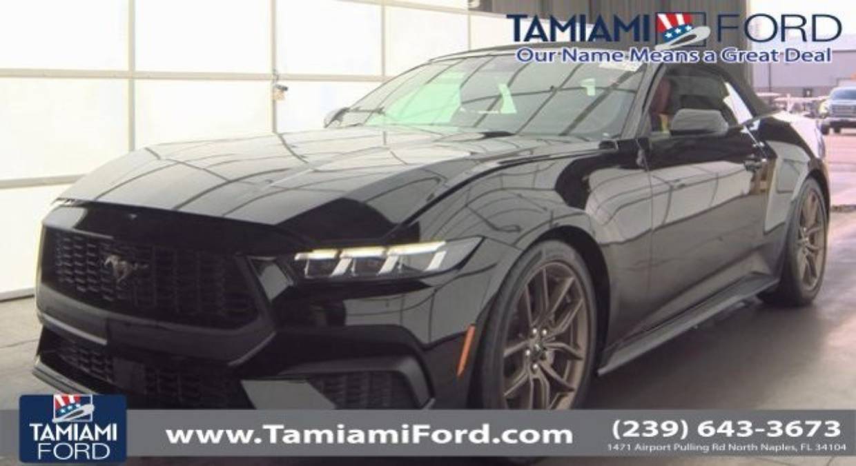 2025 Ford Mustang EcoBoost Premium's photo