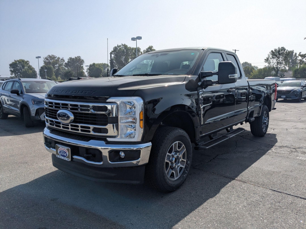 2025 Ford F-350 SD XLT