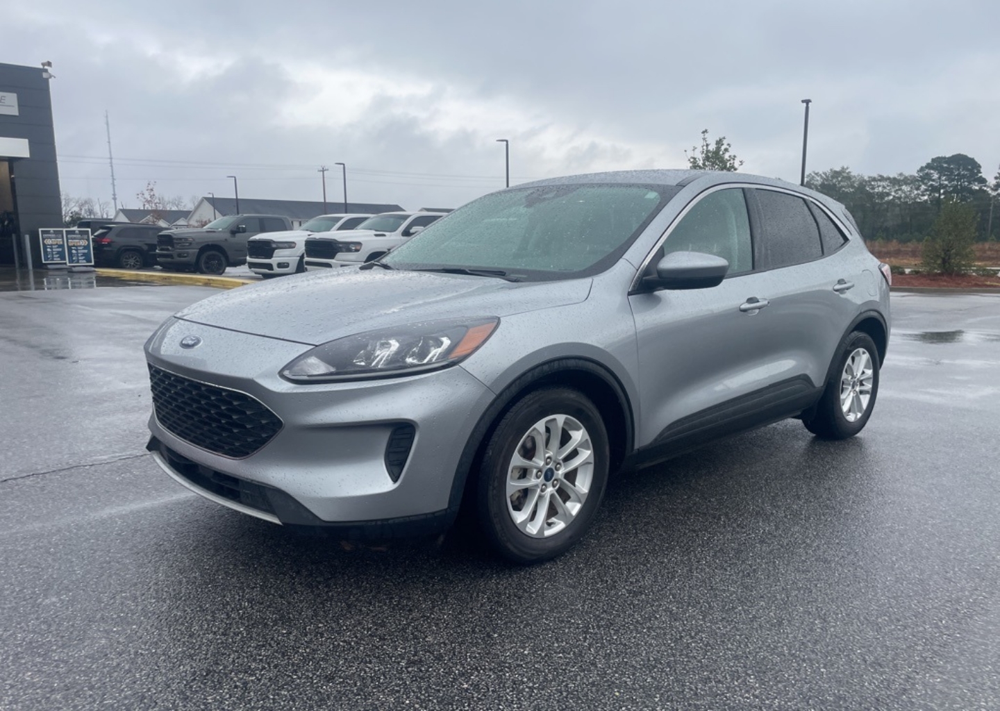 2021 Ford Escape SE's photo