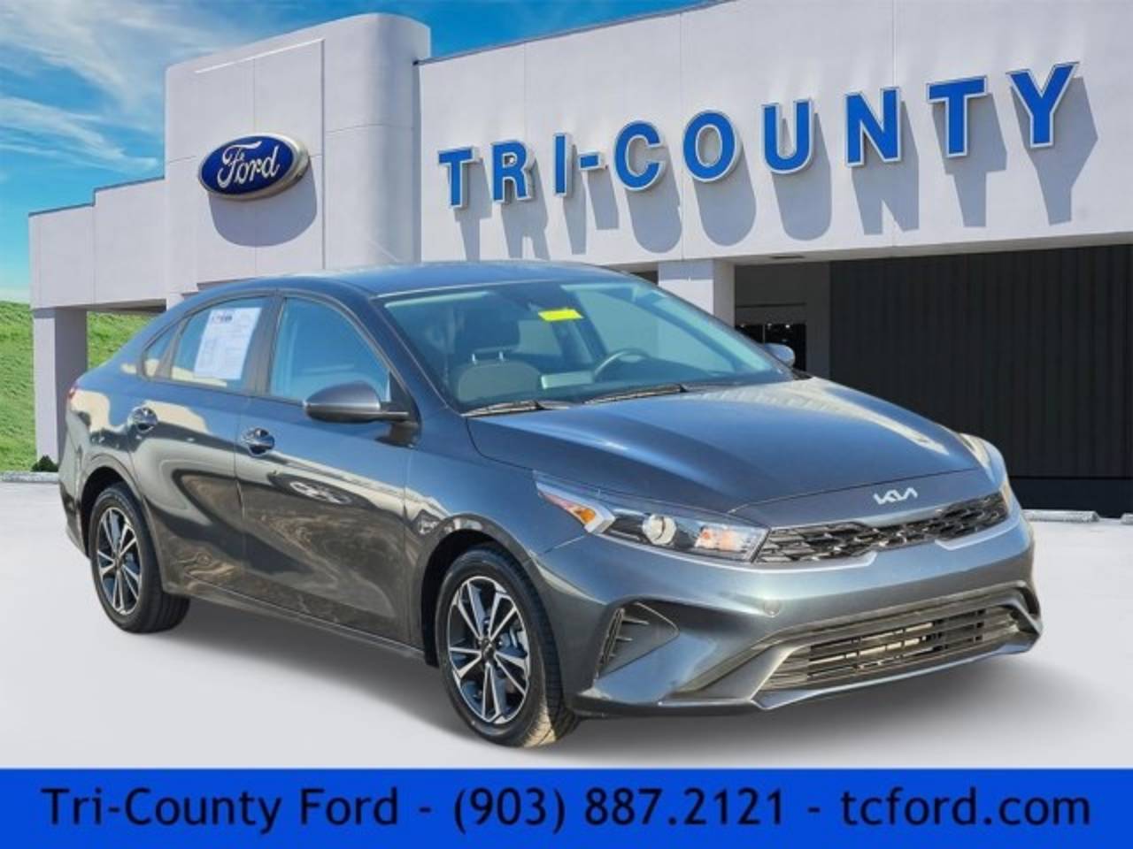 2024 Kia Forte LXS's photo