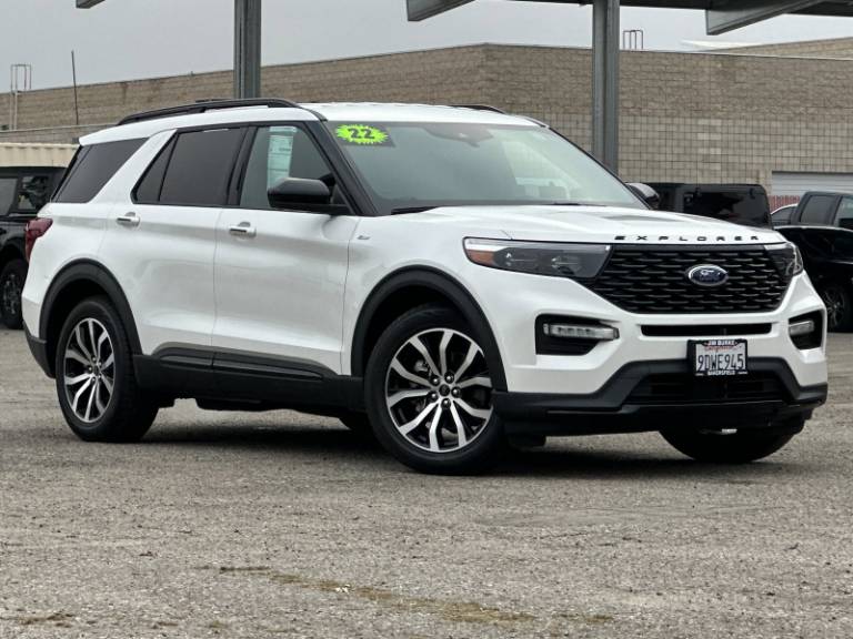 2022 Ford Explorer ST-Line