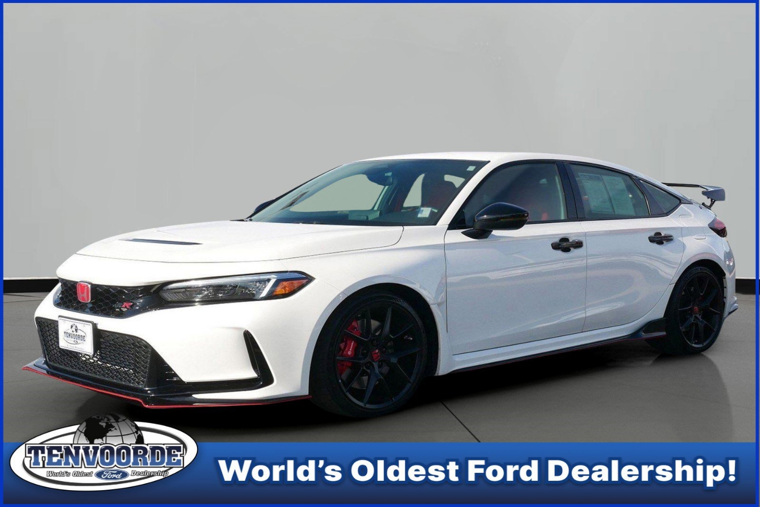 2025 Honda Civic Hatchback Type-R's photo