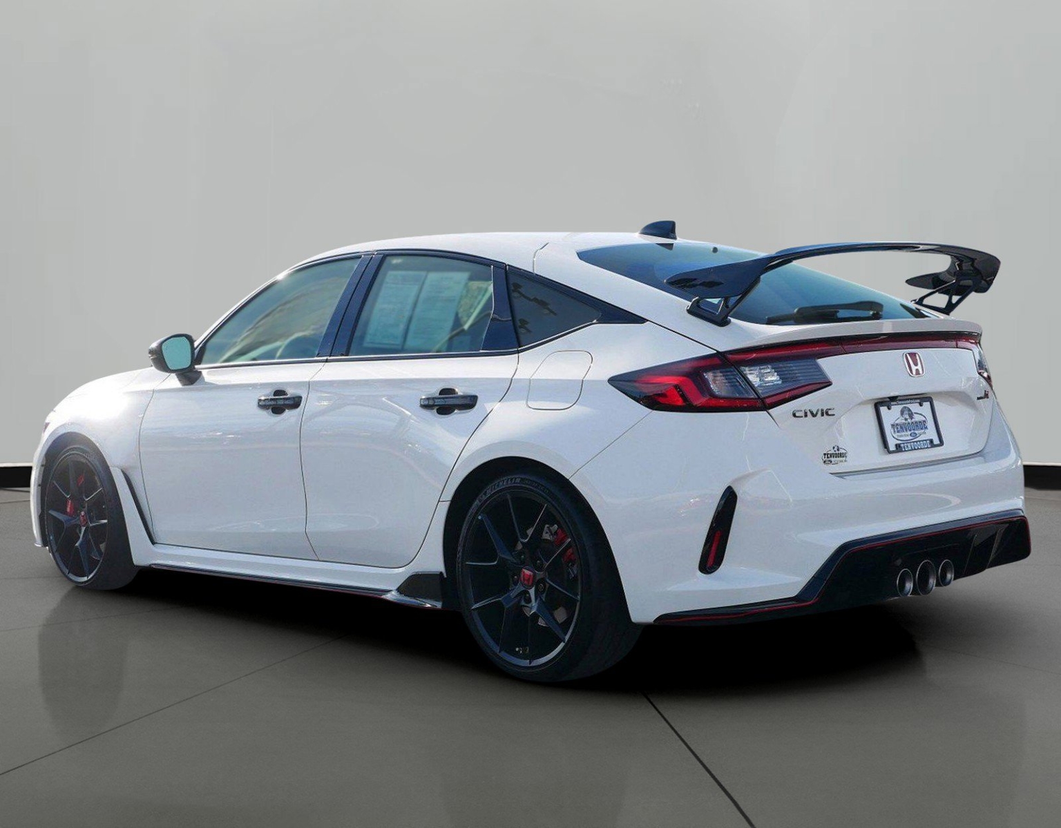 Used 2025 Honda Civic Hatchback Type-R with VIN JHMFL5G48SX001042 for sale in St. Cloud, Minnesota