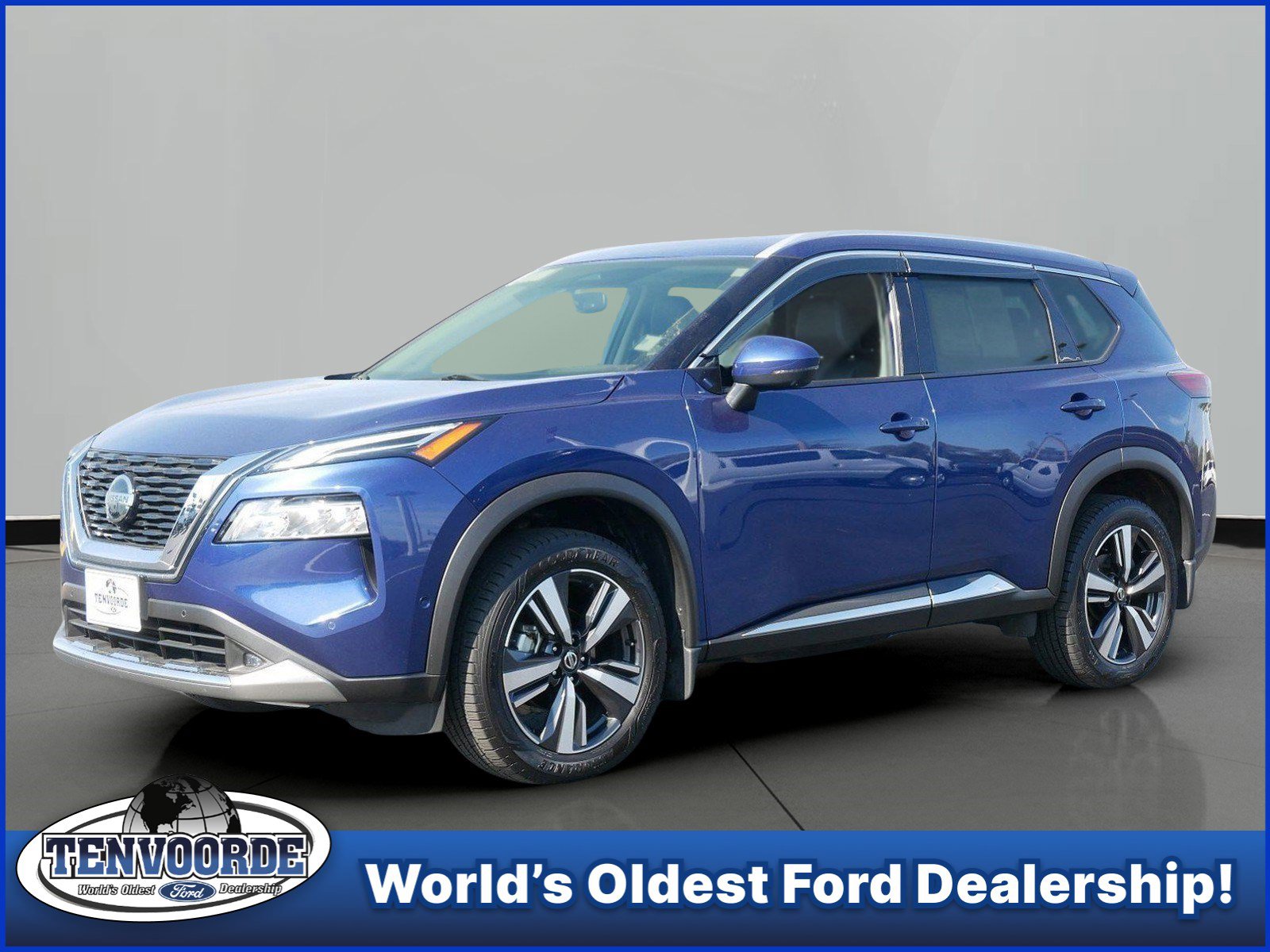 2021 Nissan Rogue Platinum's photo