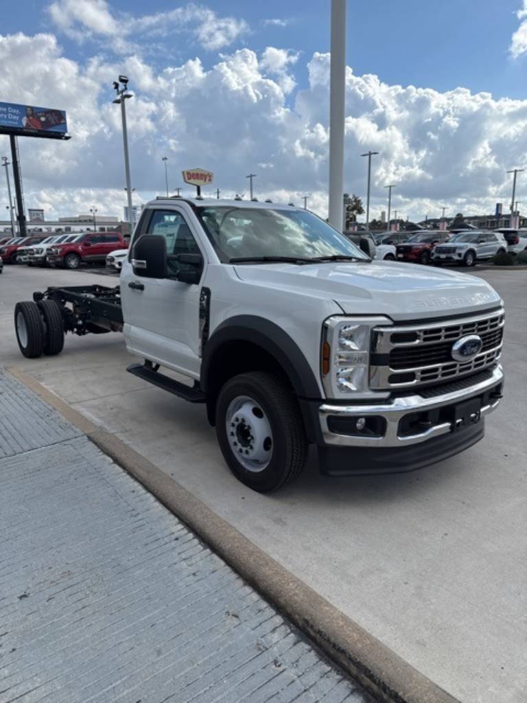 2024 Ford Super Duty F-550 DRW XL
