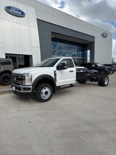 2024 Ford Super Duty F-550 DRW XL