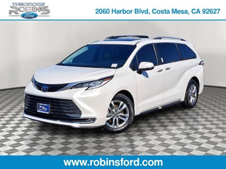 2023 Toyota Sienna Limited