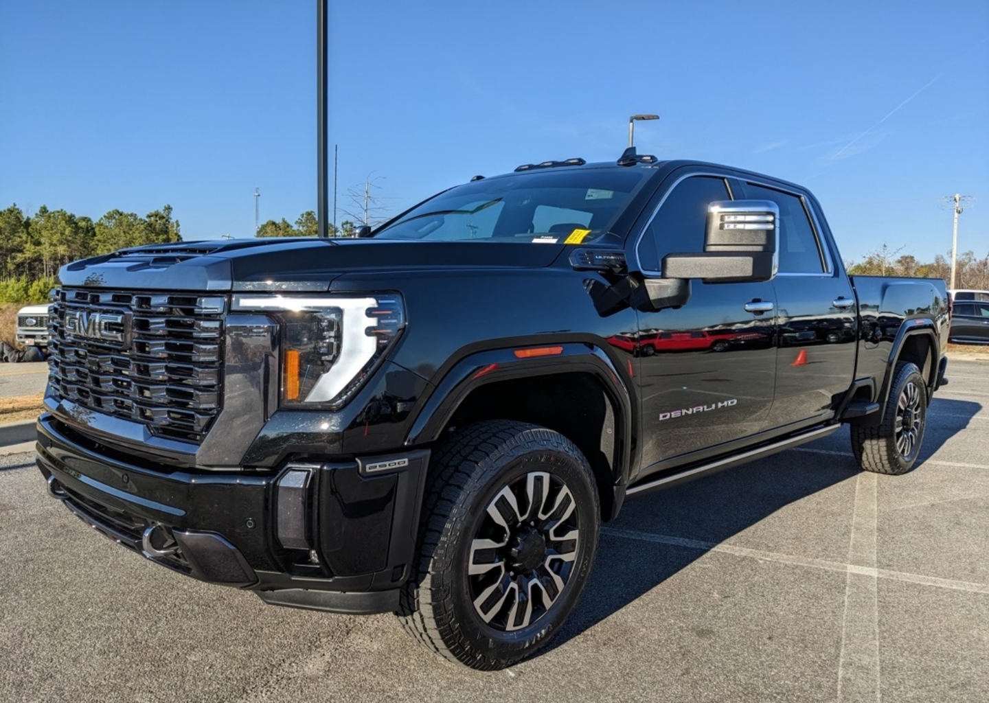 2024 GMC Sierra 2500HD Denali Ultimate's photo