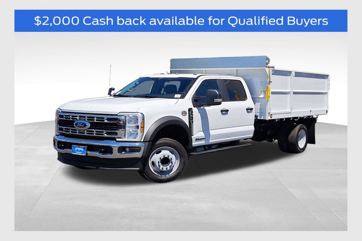 2025 Ford F-550 Super Duty Chassis Cab XL's photo