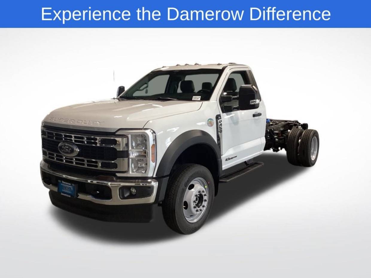 2026 Ford F-450 Super Duty Chassis Cab XL's photo