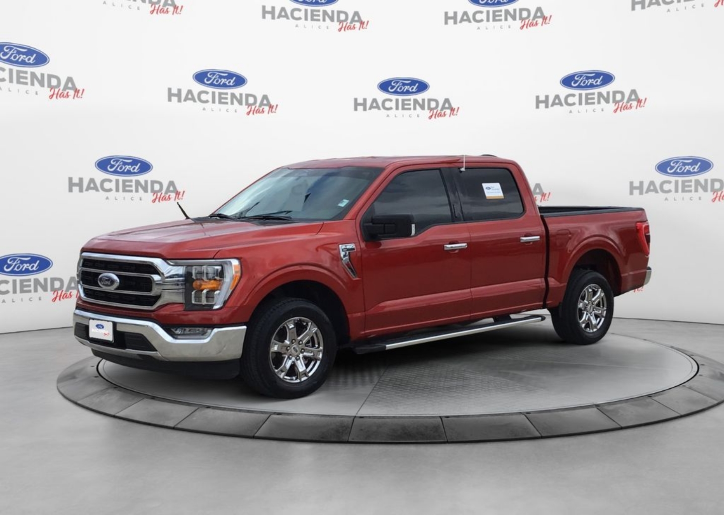 2023 Ford F-150 XLT's photo