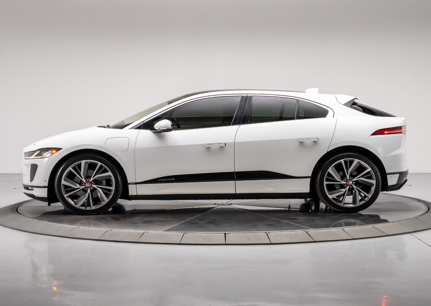 Used 2020 Jaguar I-PACE HSE with VIN SADHD2S17L1F83889 for sale in Los Angeles, CA