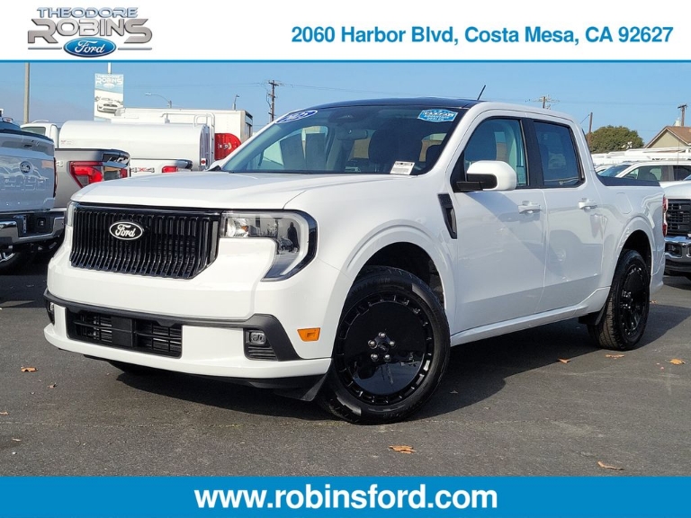 2025 Ford Maverick Lobo Standard