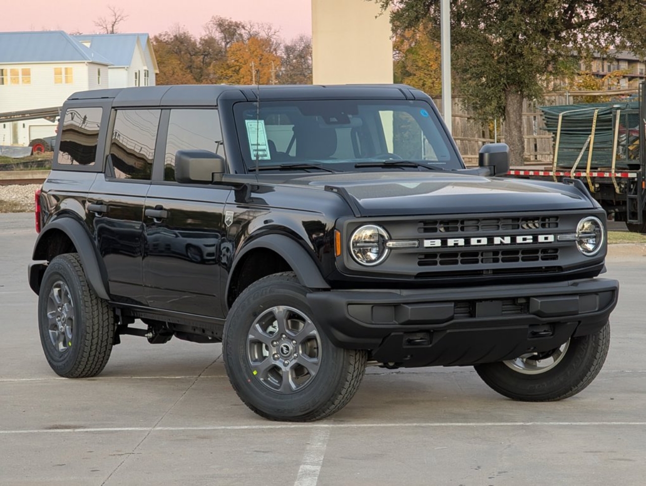 2025 Ford Bronco 4-Door Big Bend's photo