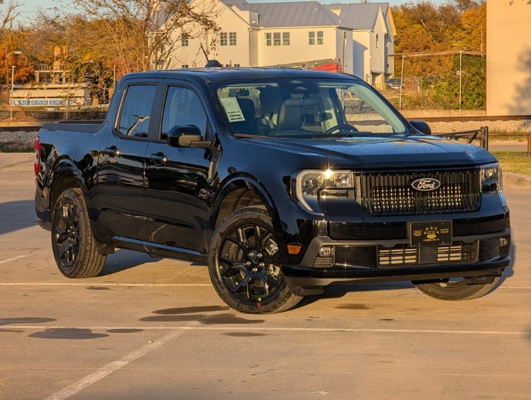 2026 Ford Maverick Lobo Standard