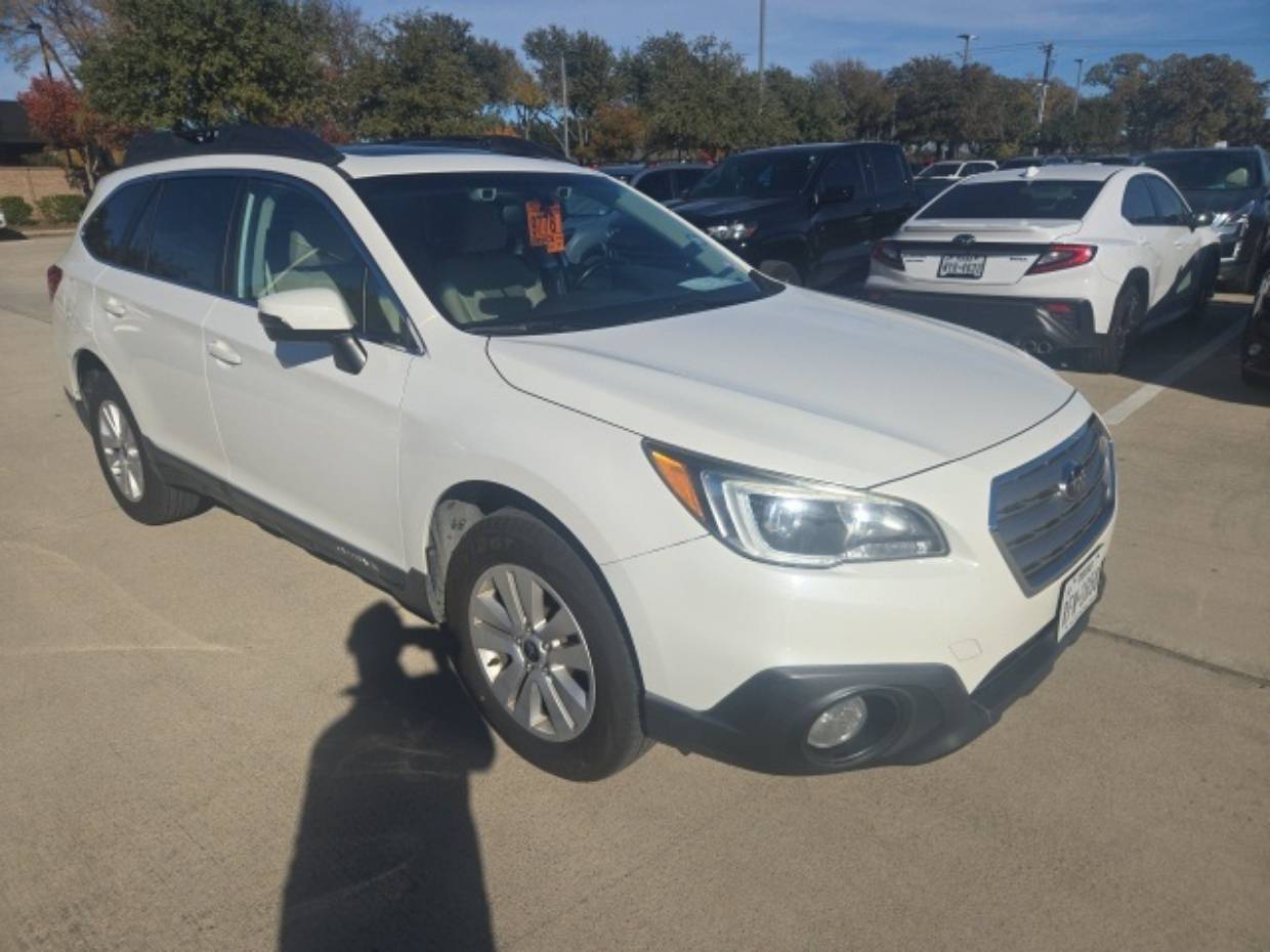 2016 Subaru Outback Premium's photo