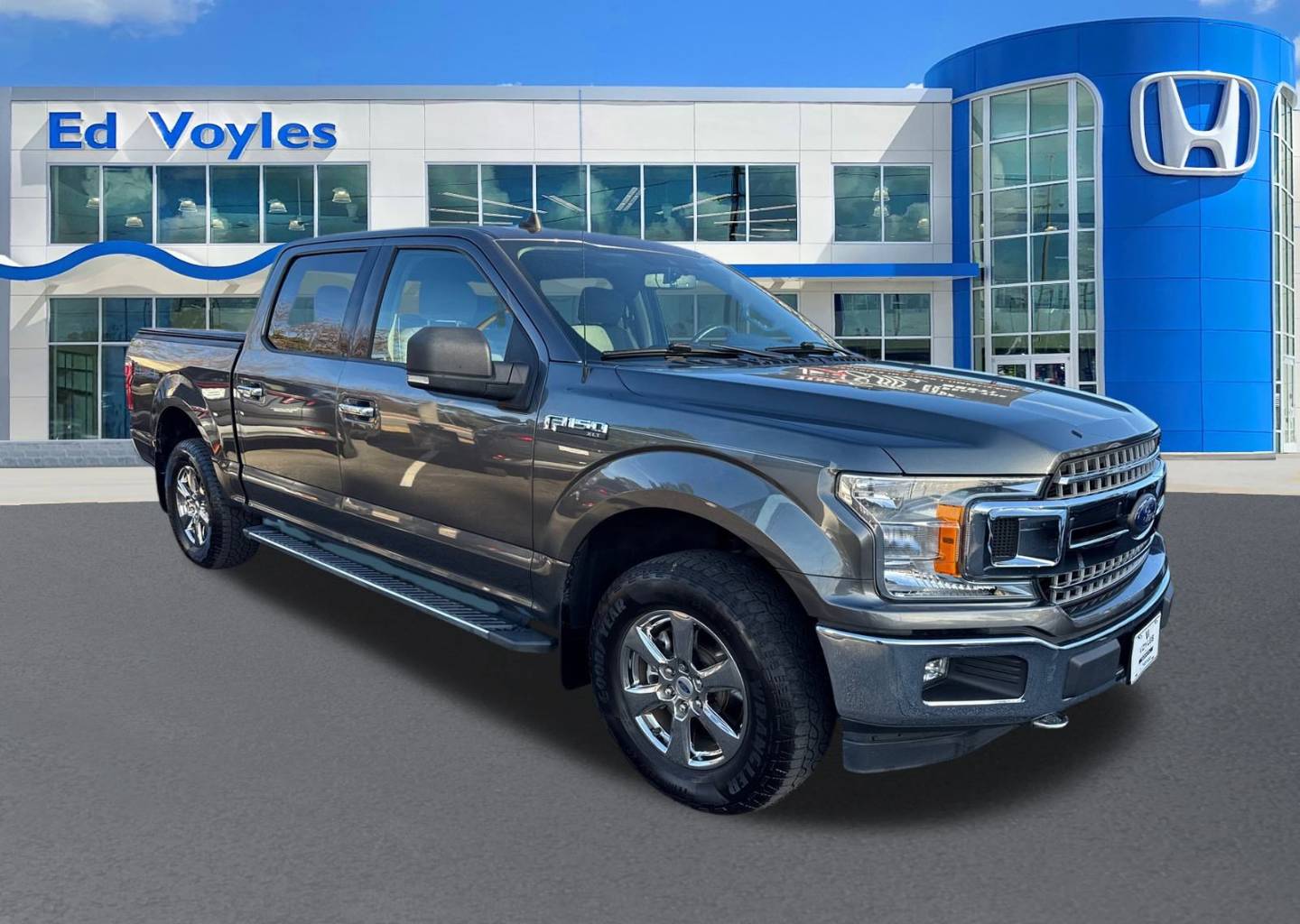 2020 Ford F-150 XLT's photo
