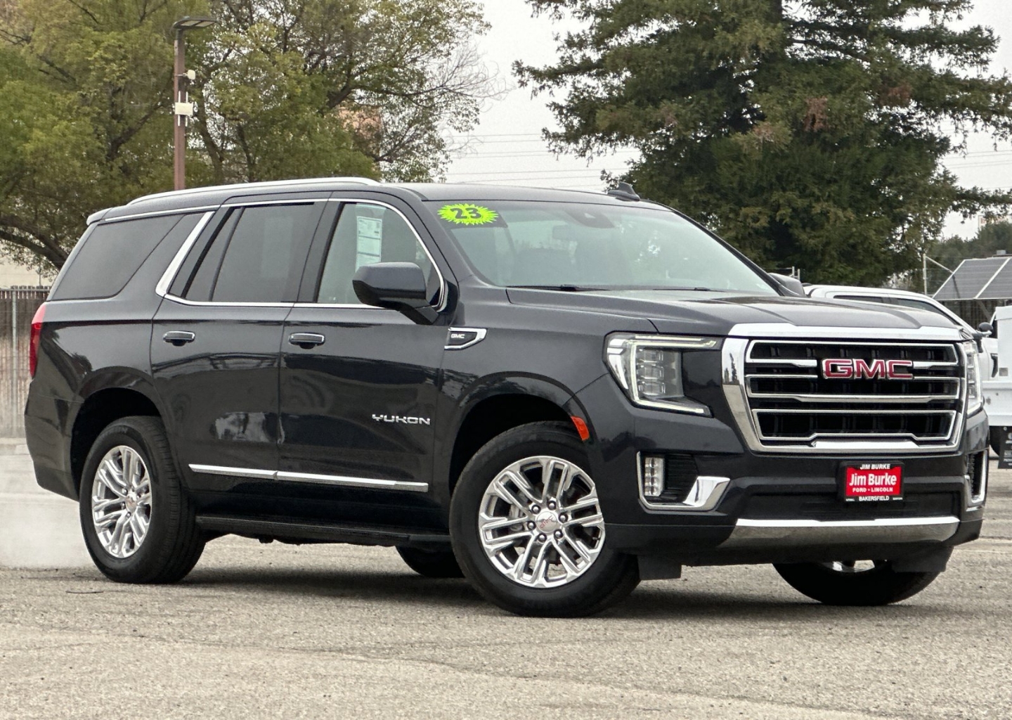 2023 GMC Yukon SLT's photo