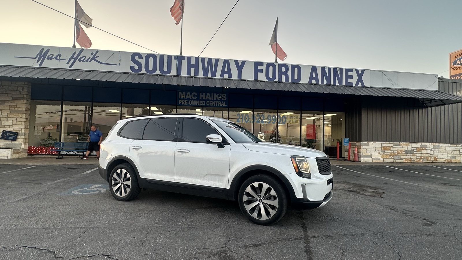 2021 Kia Telluride S's photo