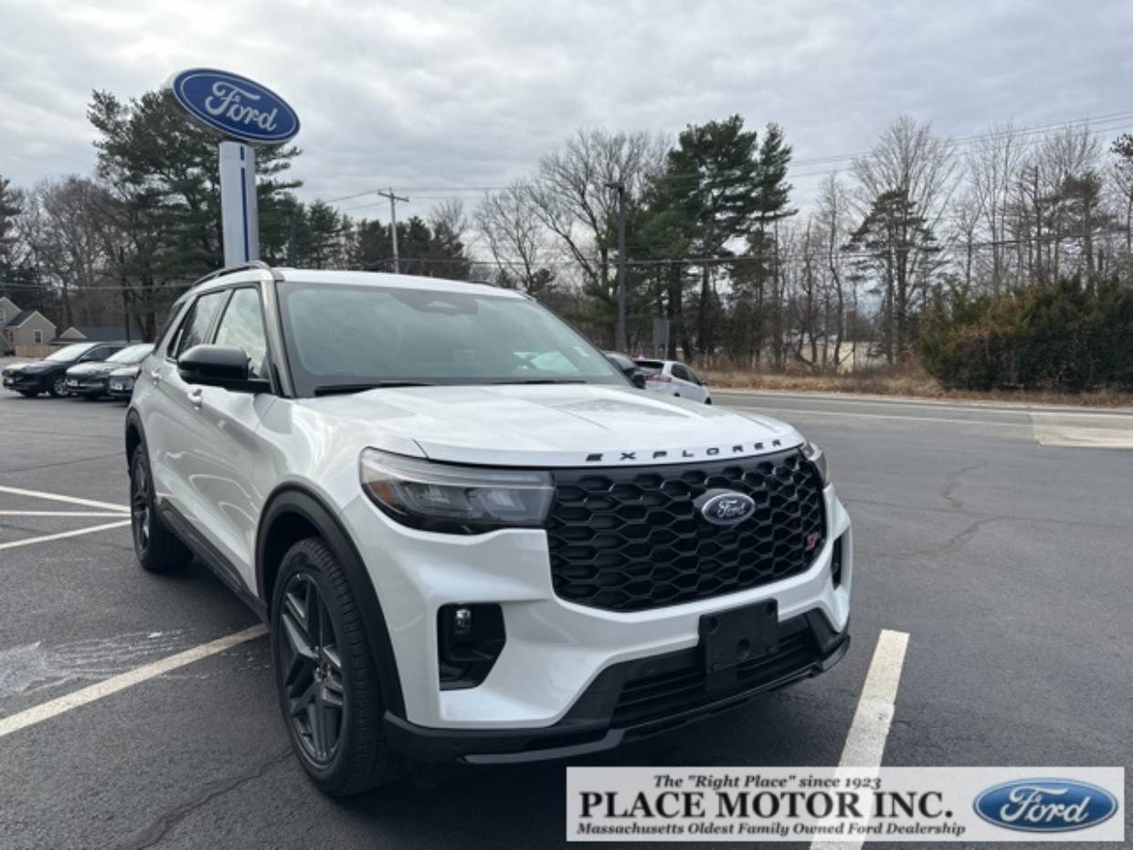 2026 Ford Explorer ST's photo