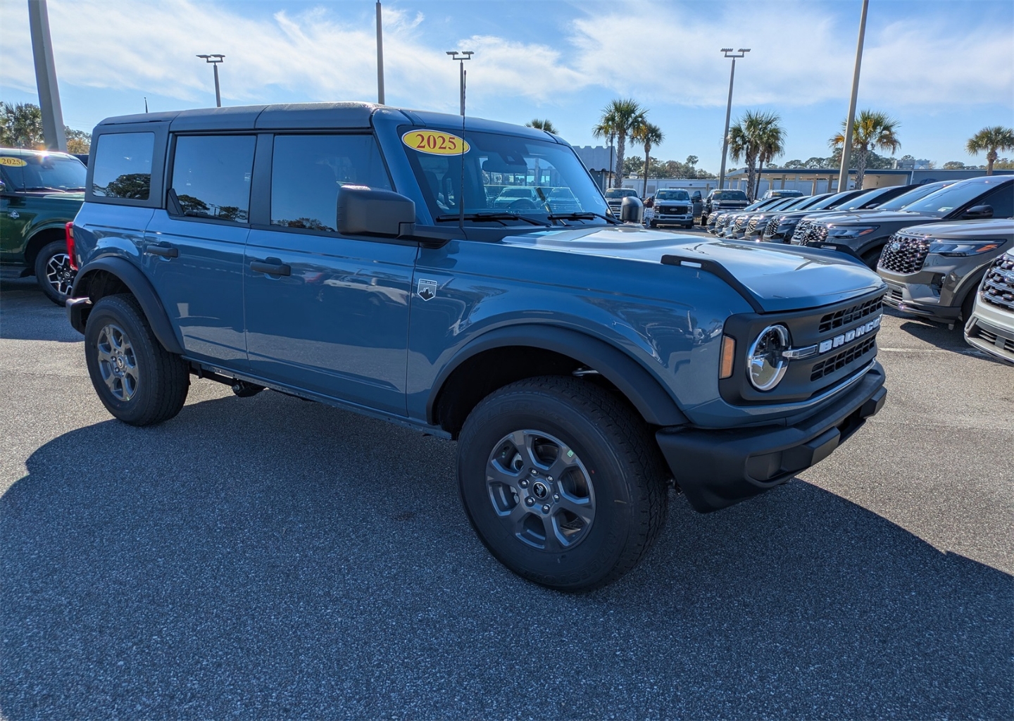 2025 Ford Bronco 4-Door Big Bend's photo