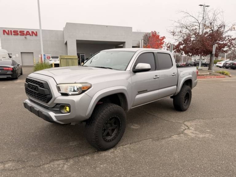 2017 Toyota Tacoma SR5